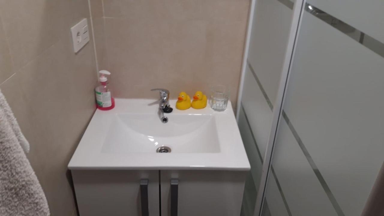 Acogedora Habitacion Centro Μπιλμπάο Εξωτερικό φωτογραφία